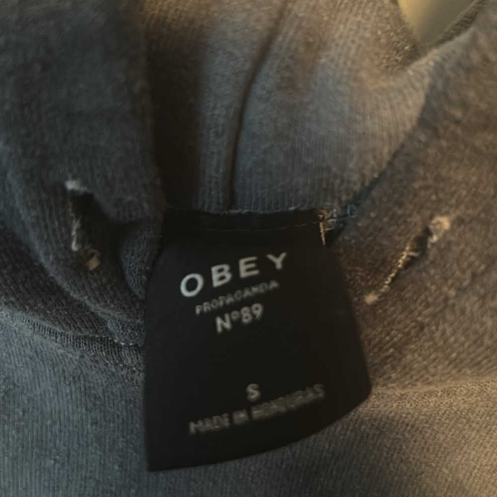 OBEY HOODIE - Picture 2 of 3